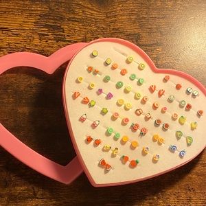 NEW Y2K Earrings (35 Pairs!)